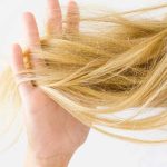 چرا موها بعد از رنگ خشک میشوند